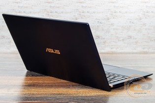 ASUS ZenBook 15 UX533FD