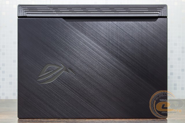 ASUS ROG Strix SCAR III