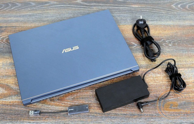 ASUS ProArt StudioBook Pro 17 W700