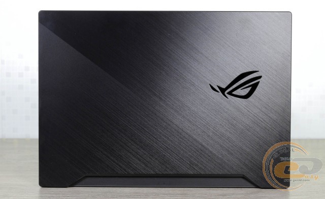 ASUS ROG Zephyrus S15 GX502LXS