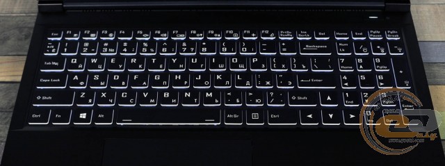 Dream Machines G1650Ti-15UA61