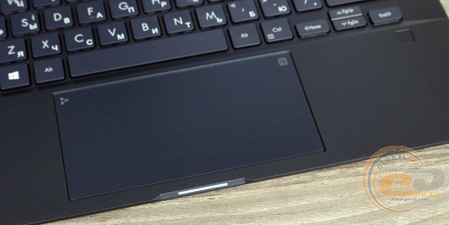 ASUS ExpertBook B9 (B9400)