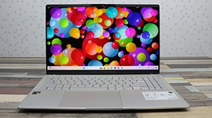 Огляд ноутбука ASUS Vivobook S 15 S5507QA: автономне рішення на базі архітектури ARM