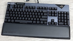 Огляд клавіатури ASUS ROG Strix Flare II: вибір затятого геймера