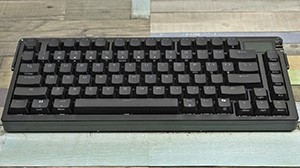 Огляд ASUS ROG Azoth Extreme: преміальна ігрова клавіатура