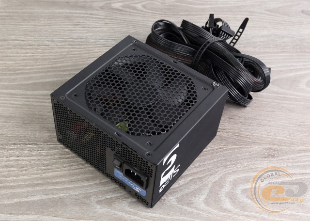 Seasonic S12G-550 (Seasonic SSR-550RT)