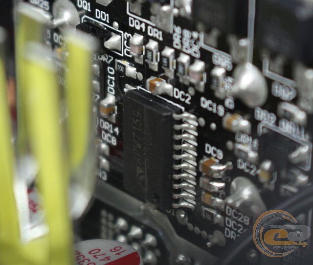ENERMAX Revolution Xt II 550W (ERX550AWT)