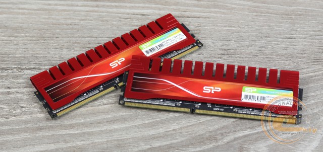 DDR3-2400 Silicon Power Xpower SP008GXLYU240NDA