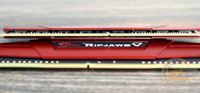 DDR4-3000 G.Skill Ripjaws V F4-3000C15D-8GVR