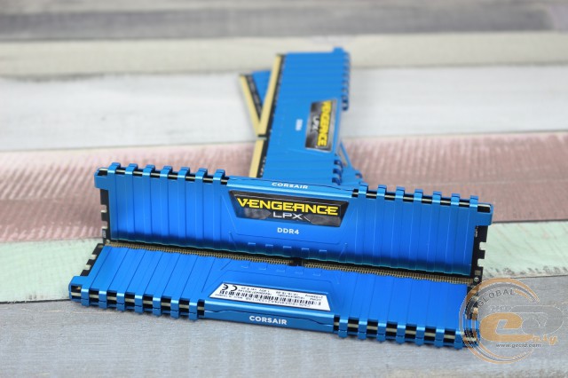 DDR4-2133 Corsair Vengeance LPX CMK16GX4M4A2133C13B