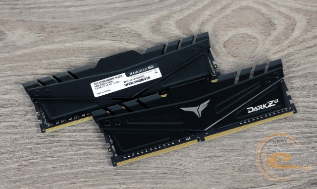 DDR4-4000 TEAMGROUP T-FORCE DARK Zα