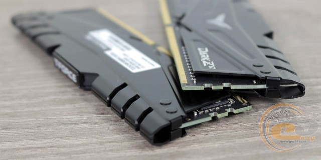 DDR4-4000 TEAMGROUP T-FORCE DARK Zα
