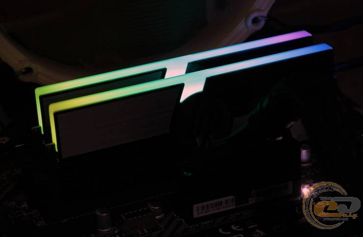 DDR4-3600 HP V10 RGB