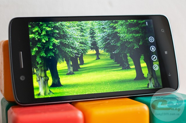 Prestigio MultiPhone 8500 DUO
