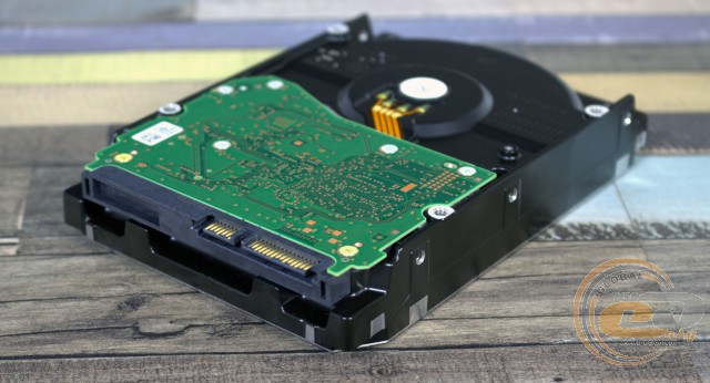 WD Red (WD80EFZX)