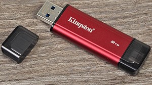 Огляд Kingston Dual Portable SSD об’ємом 2 ТБ: портативний SSD з USB Type-A та Type-C