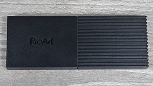 Огляд ASUS ProArt PA40SU SSD Enclosure: швидкий контейнер для M.2 SSD у діловому стилі