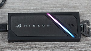 Огляд ASUS ROG Strix Aiolos: геймерський контейнер для M.2 SSD