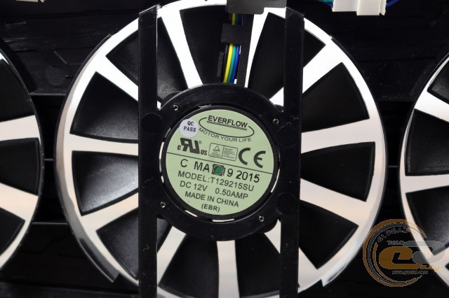 ASUS STRIX R9 390 (STRIX-R9390-DC3OC-8GD5-GAMING)