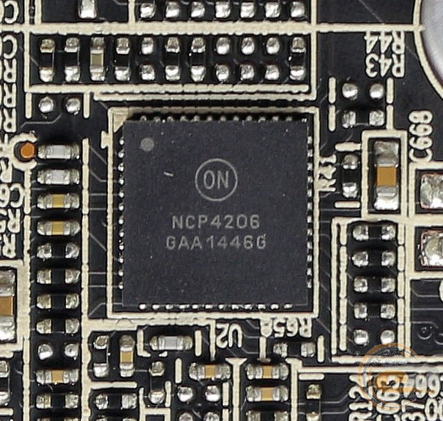 SAPPHIRE NITRO R7 370 4G D5