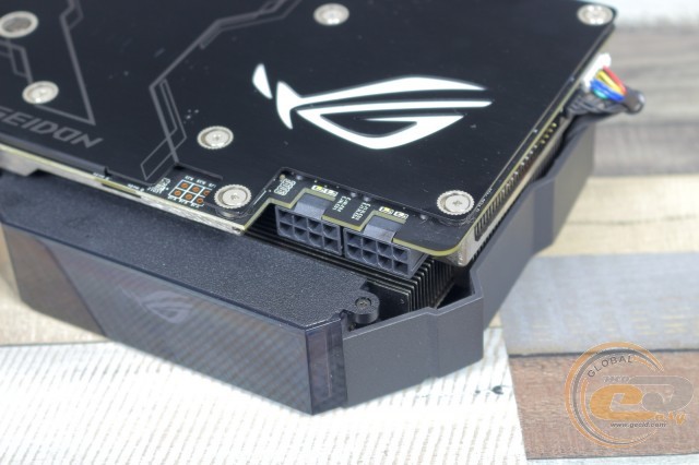 ROG Poseidon GeForce GTX 1080 Ti Platinum edition (ROG-POSEIDON-GTX1080TI-P11G-GAMING)