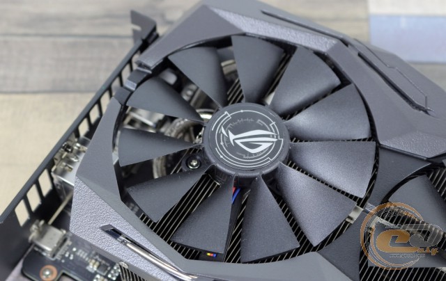 ASUS ROG STRIX GeForce RTX 2070 (ROG-STRIX-RTX2070-8G-GAMING)