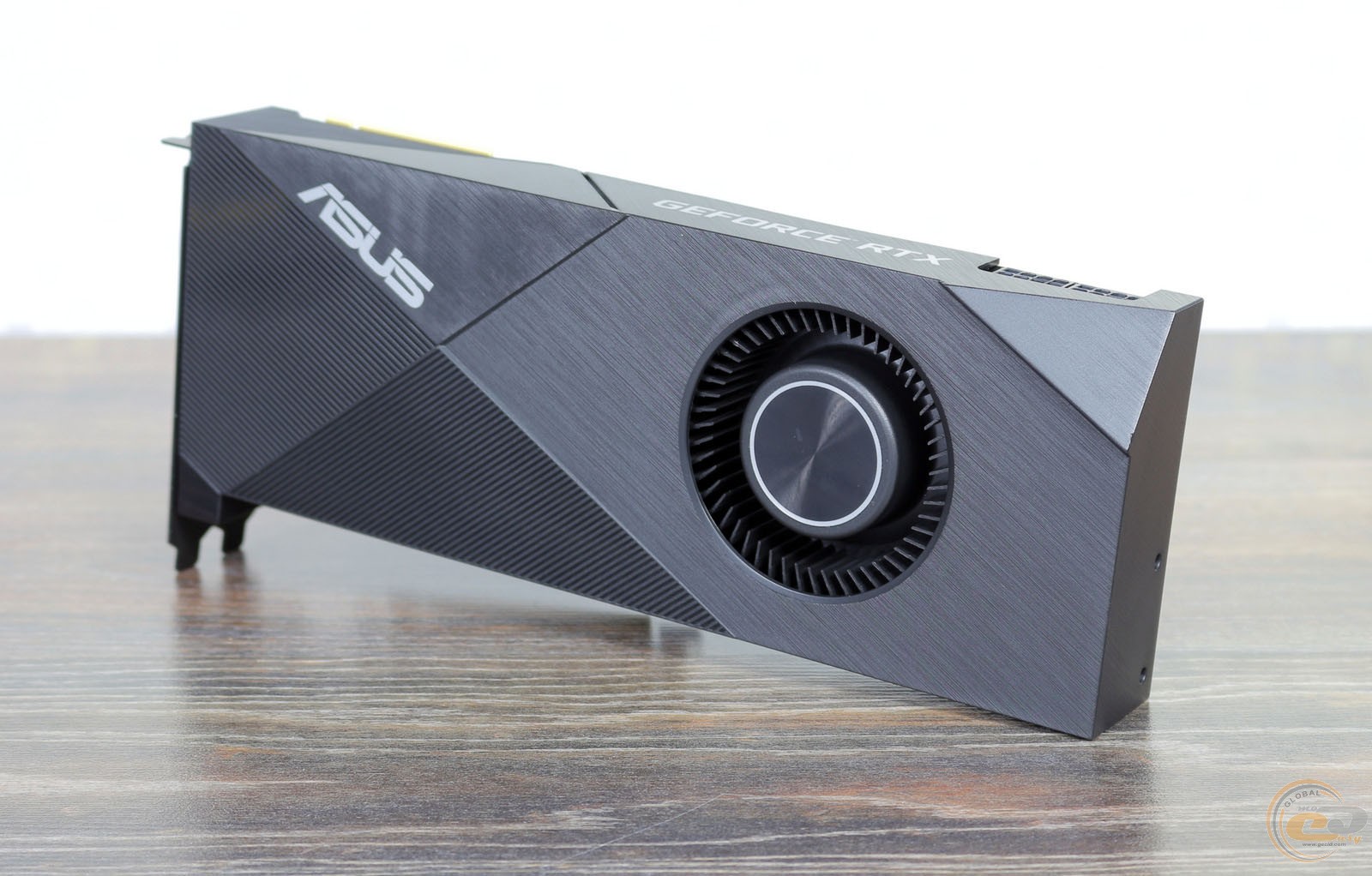 Огляд відеокарти ASUS Turbo GeForce RTX 2080 Ti: для цінителів ...