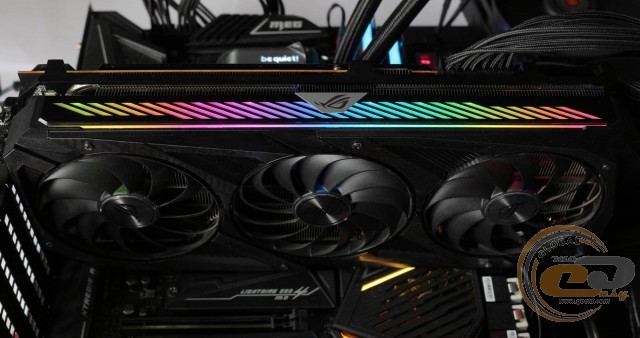 ASUS ROG STRIX Radeon RX 6700 XT OC Edition