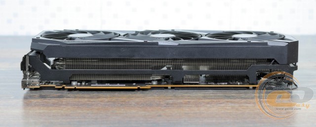 ASUS ROG STRIX Radeon RX 6700 XT OC Edition